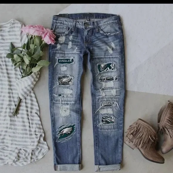 🚨 JUST IN 🚨 Distressed Jeans with Philadelphia Eagles Patches 🦅 🏈 - Picture 1 of 3